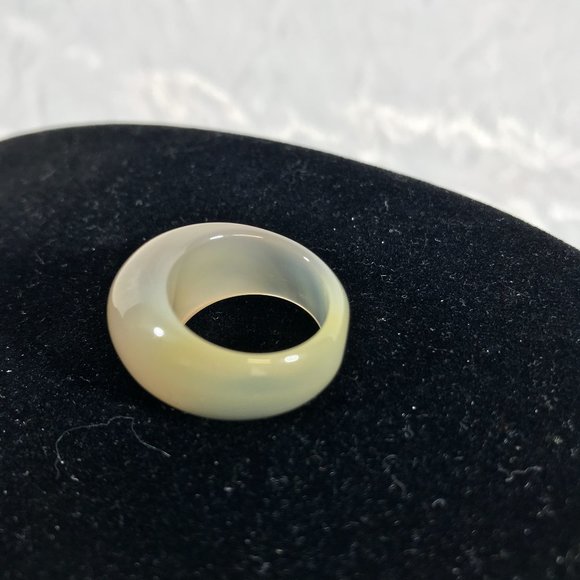 Natural Tan Agate Dome Gemstone Ring - Picture 3 of 6